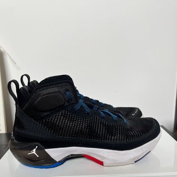 Nike Kid's Air Jordan XXXVII (GS) Basketball Shoe dd7421-061 - Picture 3 of 6